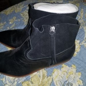 NWOB Frye Rubie zip boot 9 Black